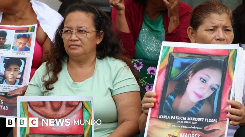 Madres por la Libertad: el calvario de las mujeres que buscan a sus familiares en las cárceles de El Salvador