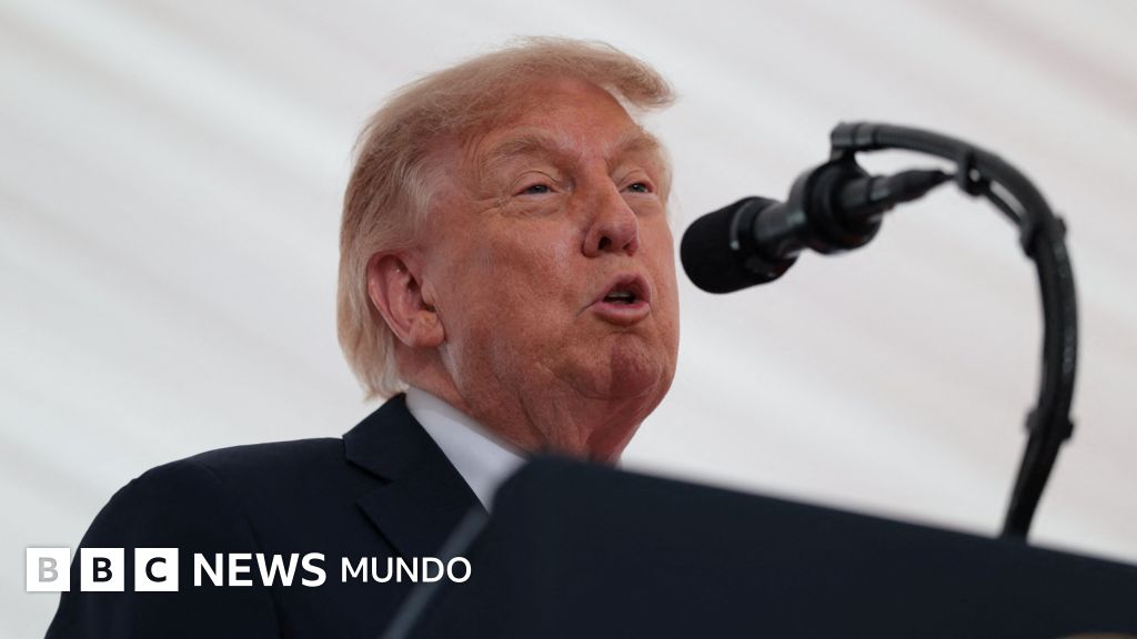 Trump califica de "fantástica" la posible reunificación de Irlanda durante su visita a Dublín