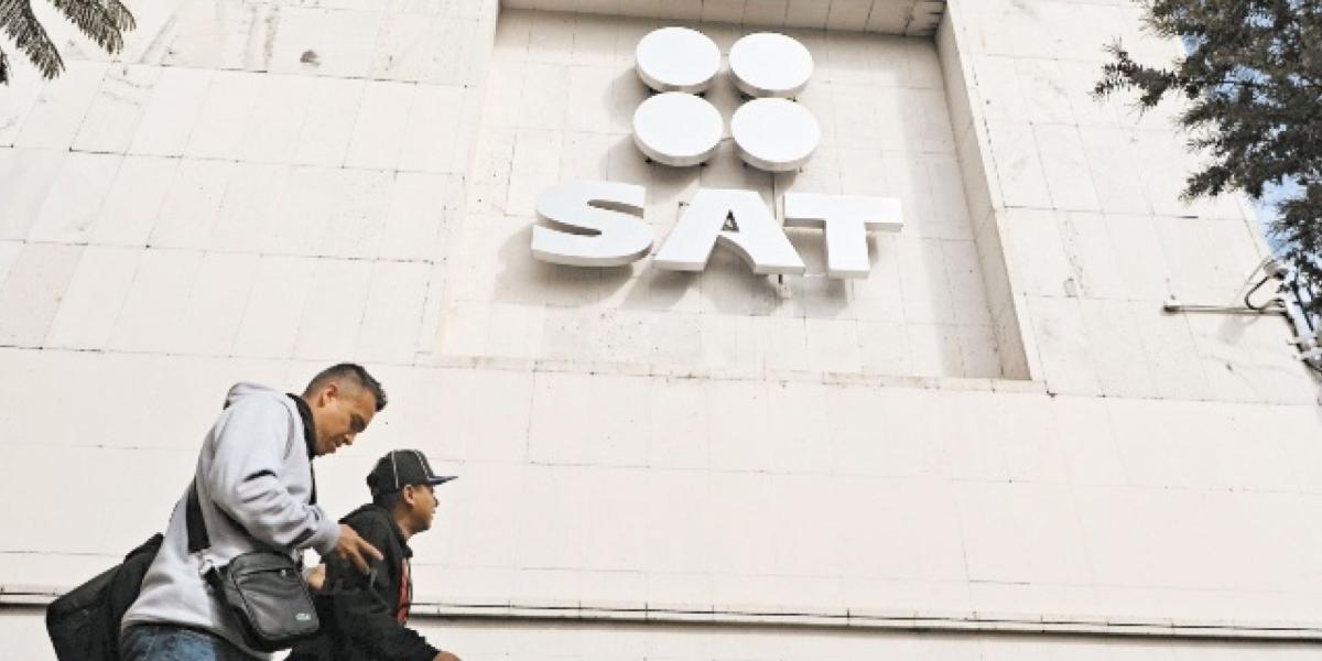 SAT prioriza capacitación sobre sanciones en la lucha contra el lavado de dinero