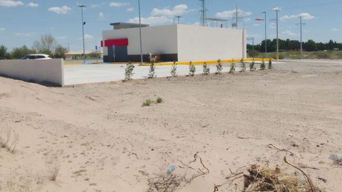 Clausuran tienda de conveniencia en los Médanos de Samalayuca por operar sin permisos