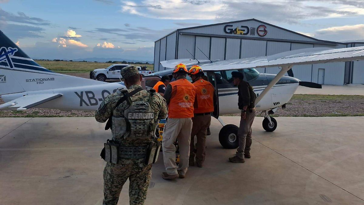 Protección Civil realiza traslado de emergencia de médico veterinario en Chínipas