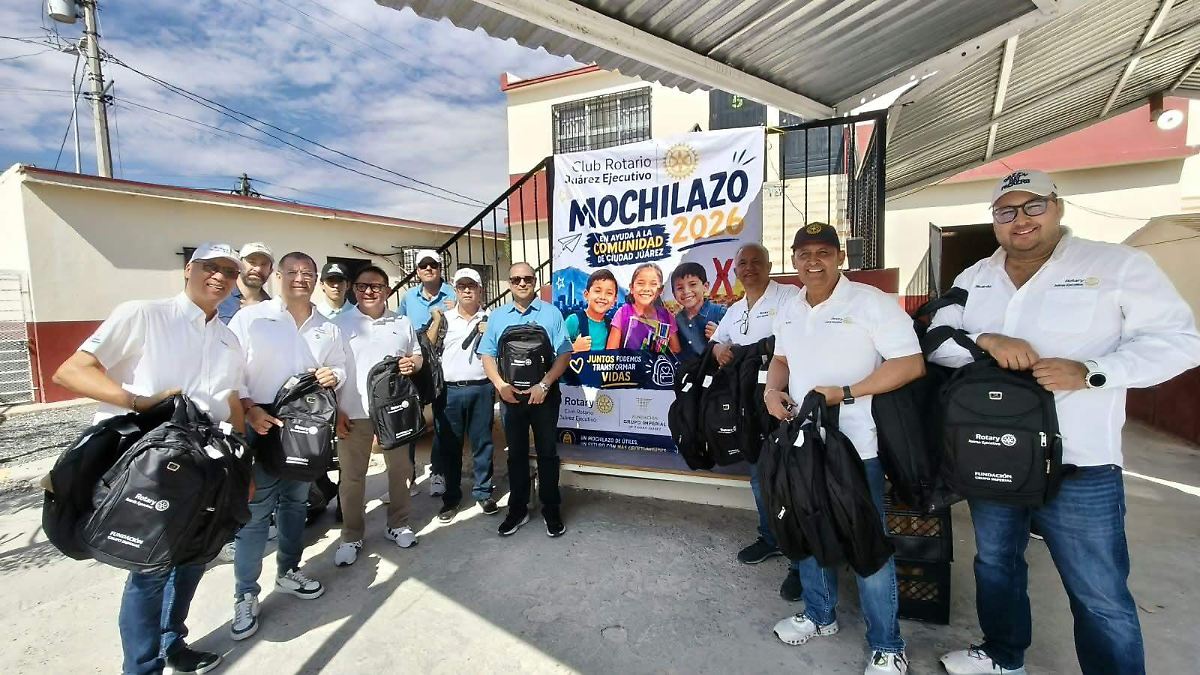 Club Rotario Juárez Ejecutivo entrega útiles escolares a casi 300 estudiantes