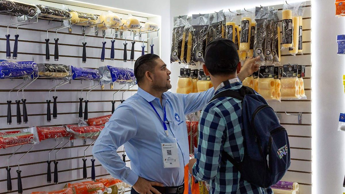 Expo Nacional Ferretera reúne a expositores de 13 países en Guadalajara