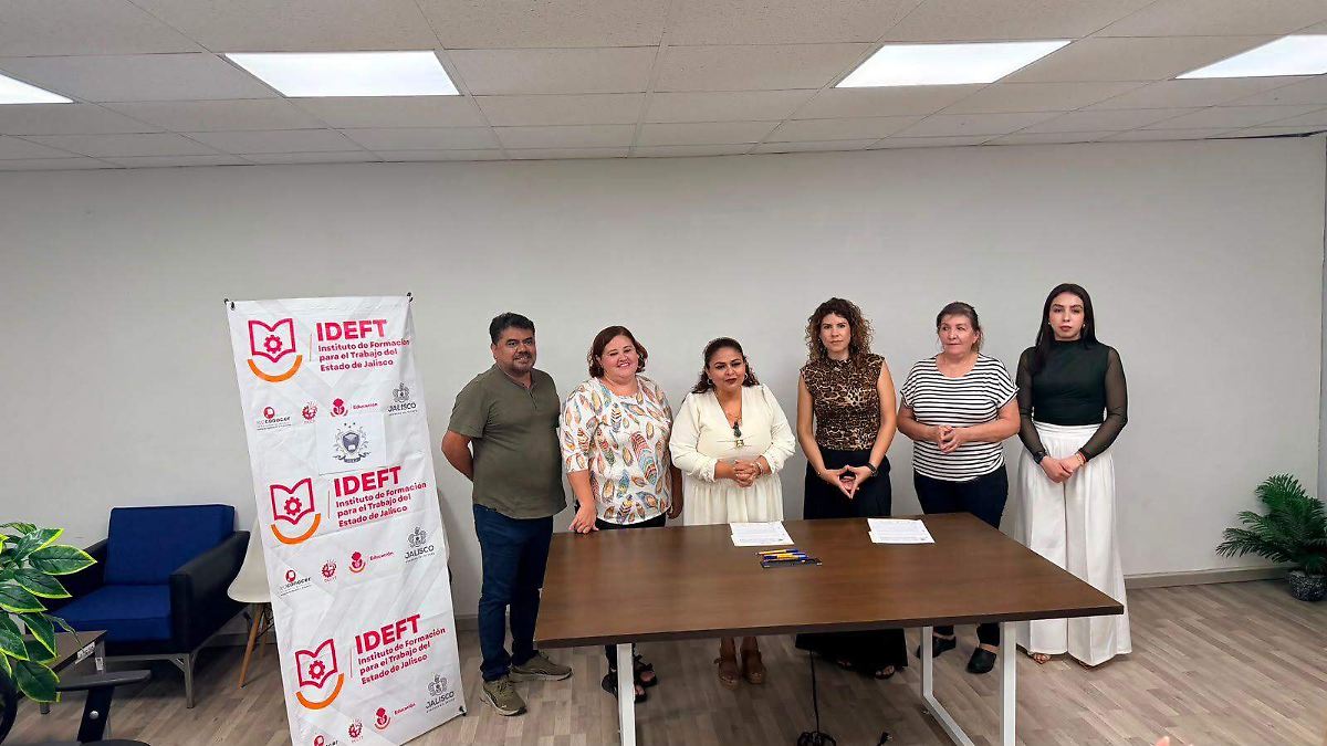Impulsan capacitación laboral y empoderamiento femenino en Tlaquepaque