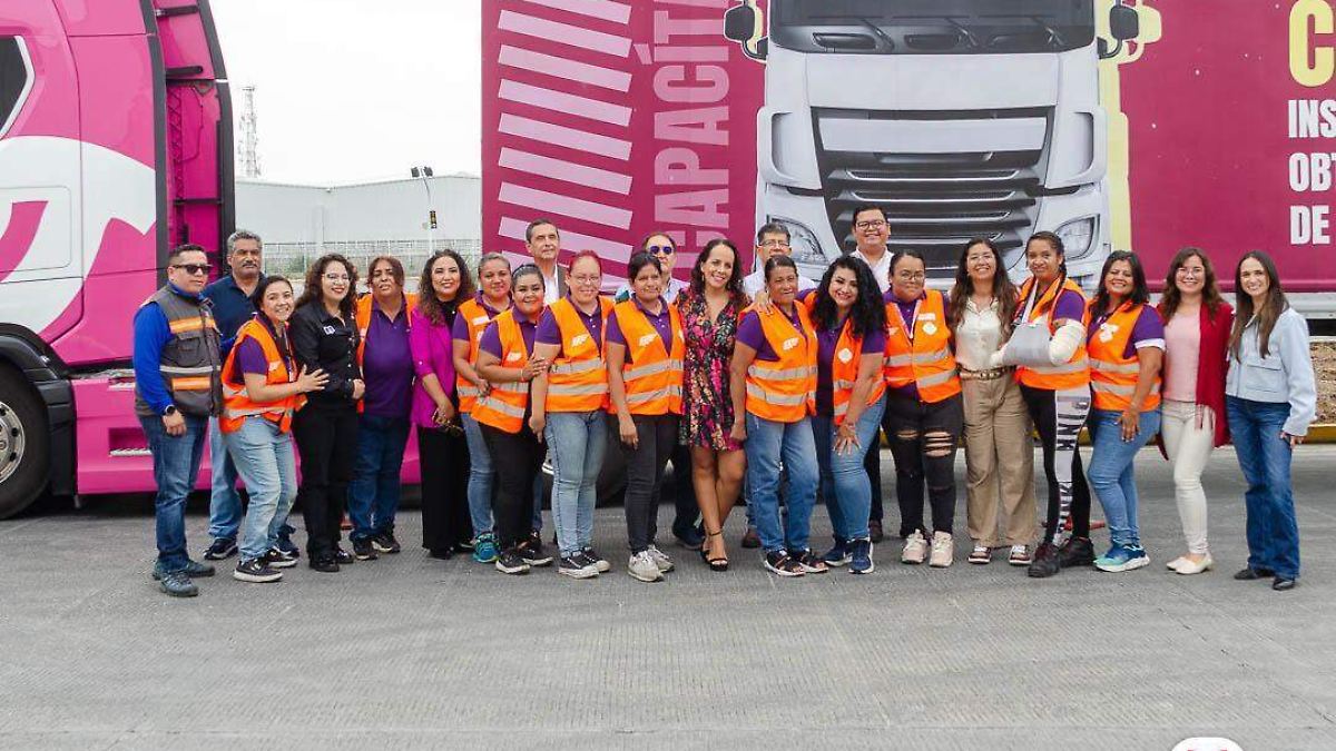 Impulsan en Jalisco la inclusión laboral femenina en el transporte público