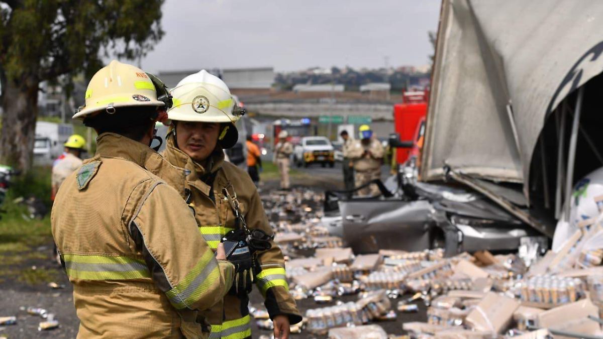 Fatal volcadura de tráiler deja un conductor fallecido en Tonalá