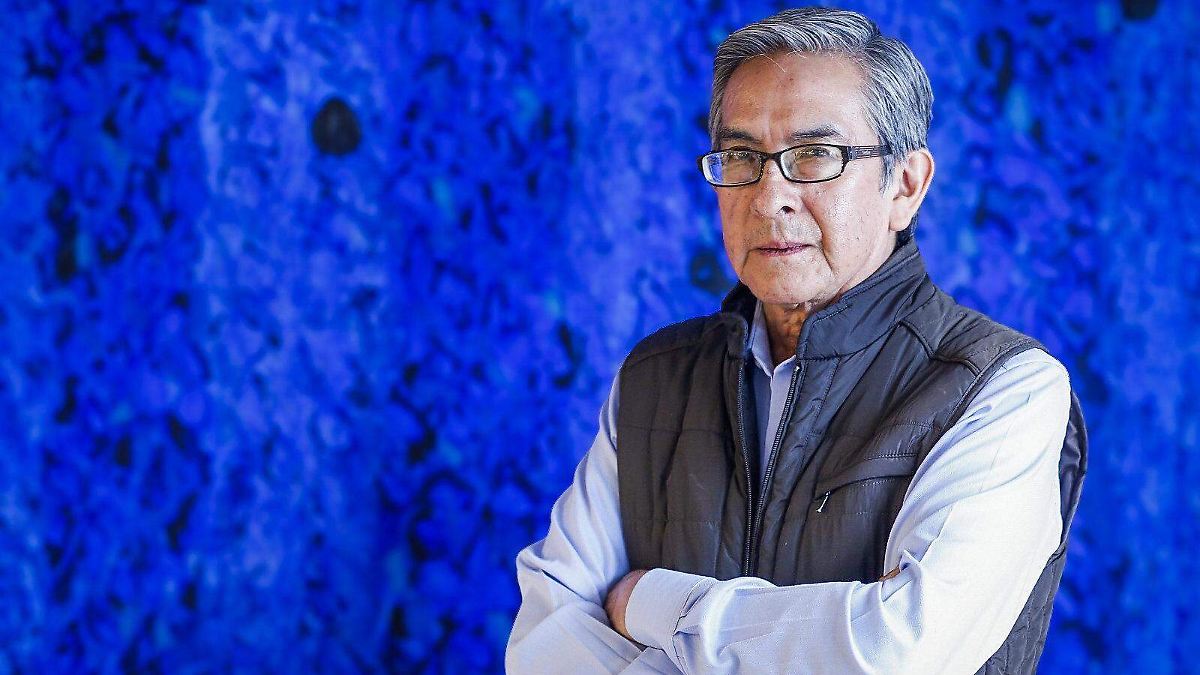 José Luis Martínez S. es galardonado con el Premio Benítez por su trayectoria en el periodismo cultural