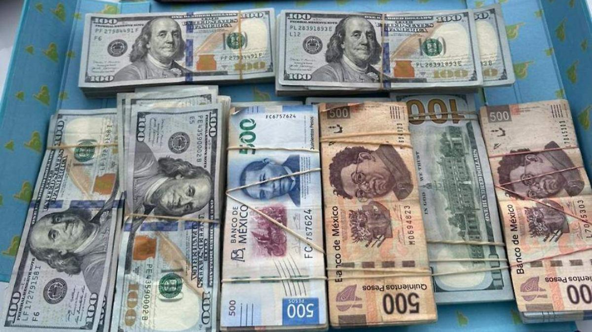 Detienen en Guadalajara a sujeto con 90 mil dólares en efectivo