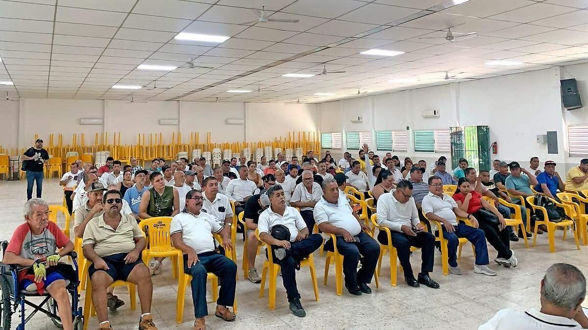 Impulsan programa de capacitación para transportistas en Puerto Vallarta