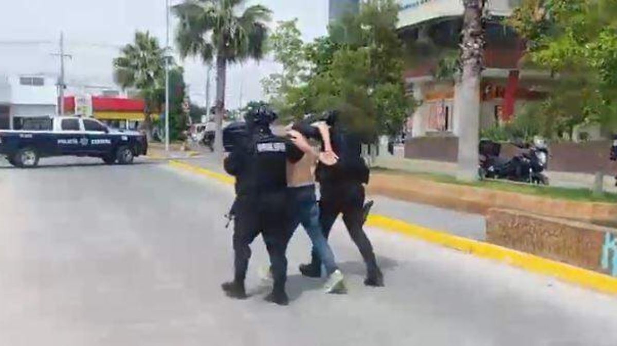 Capturan en Tlajomulco a individuo buscado por homicidio y tráfico de armas