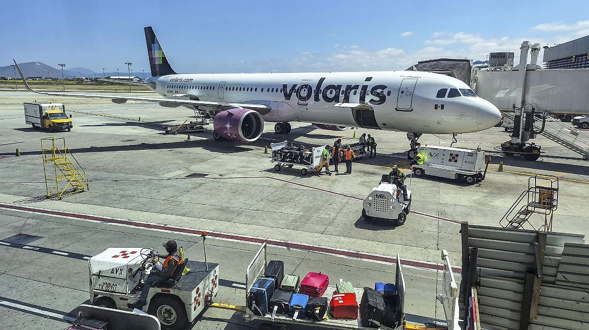 Advierten riesgos de tarifas elevadas ante posible fusión entre Volaris y Viva Aerobus