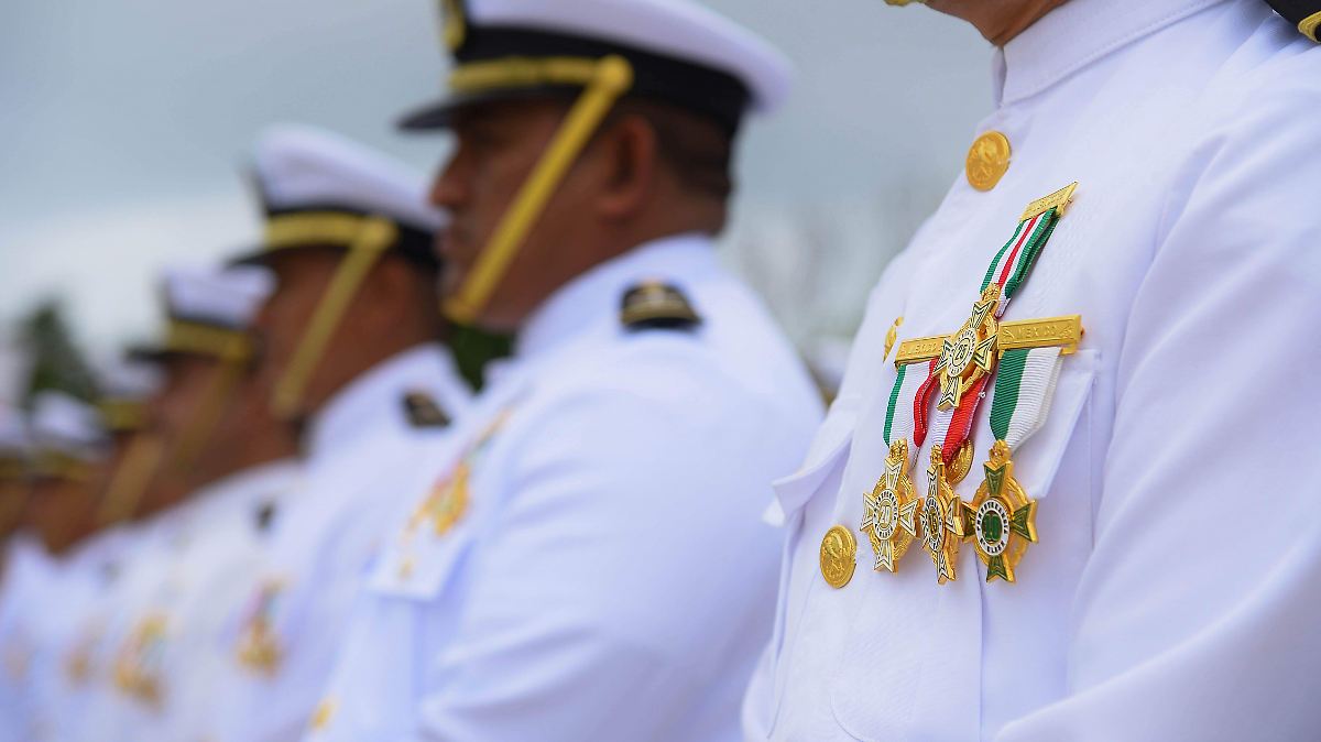Exvicealmirante Manuel N se declara chivo expiatorio en investigación por huachicol fiscal