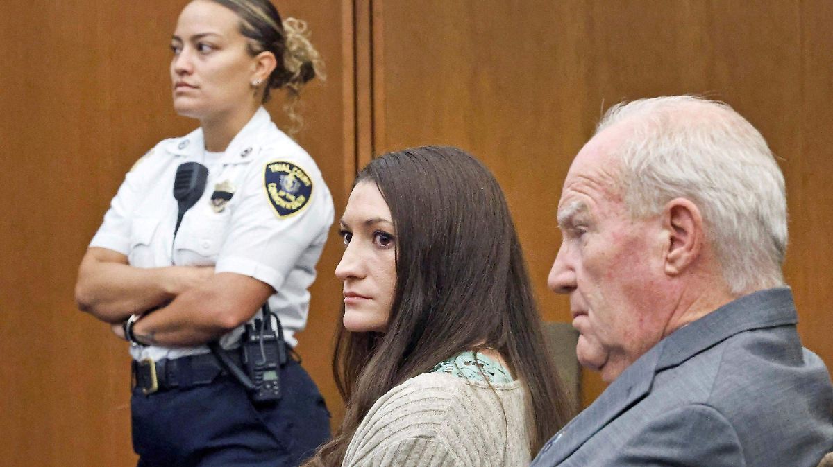 Juicio contra Lindsay Clancy: Sexto día de deliberaciones sin veredicto y creciente tensión en el tribunal