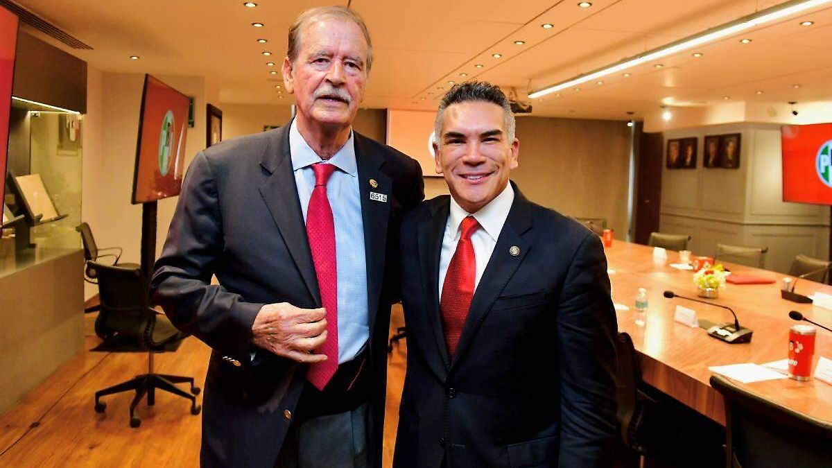 Vicente Fox y Alito Moreno se reúnen para impulsar un frente opositor rumbo a 2027