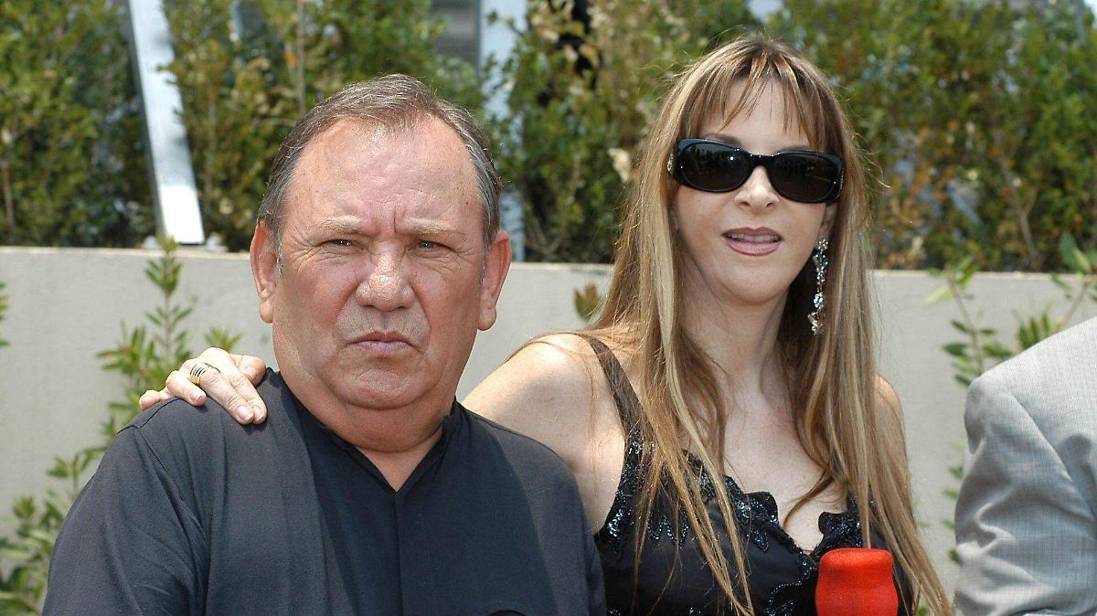 Muere Chucho Gallegos, figura clave del periodismo de espectáculos y fundador de Tv y Novelas
