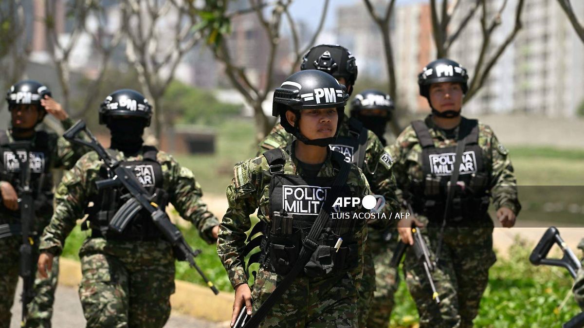 Presidente De la Espriella autoriza nuevamente el porte de armas en Colombia