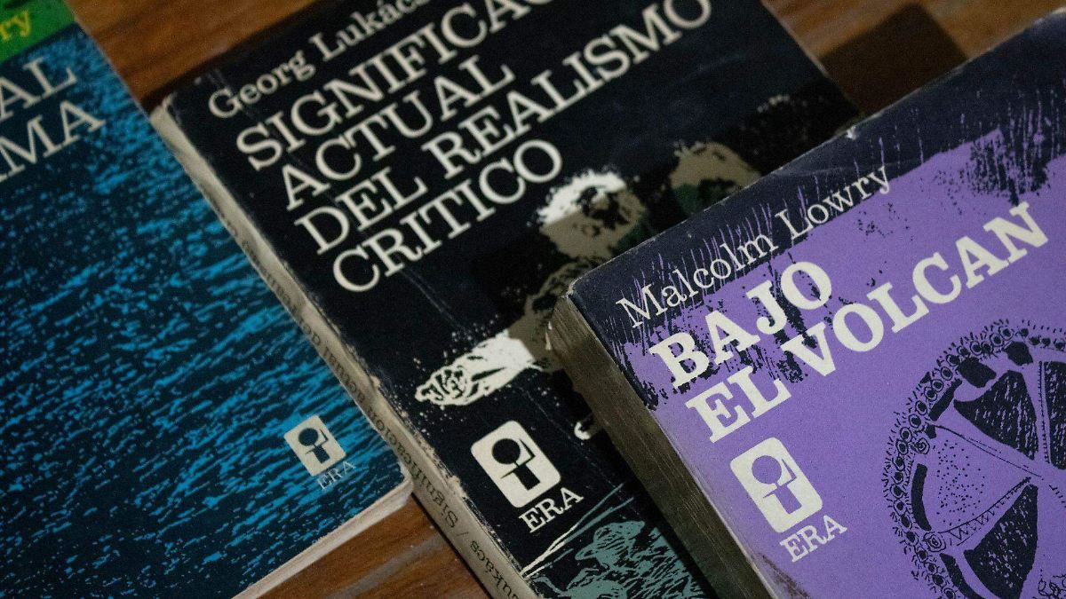 Fondo de Cultura Económica negocia rescate de catálogo histórico de Ediciones Era