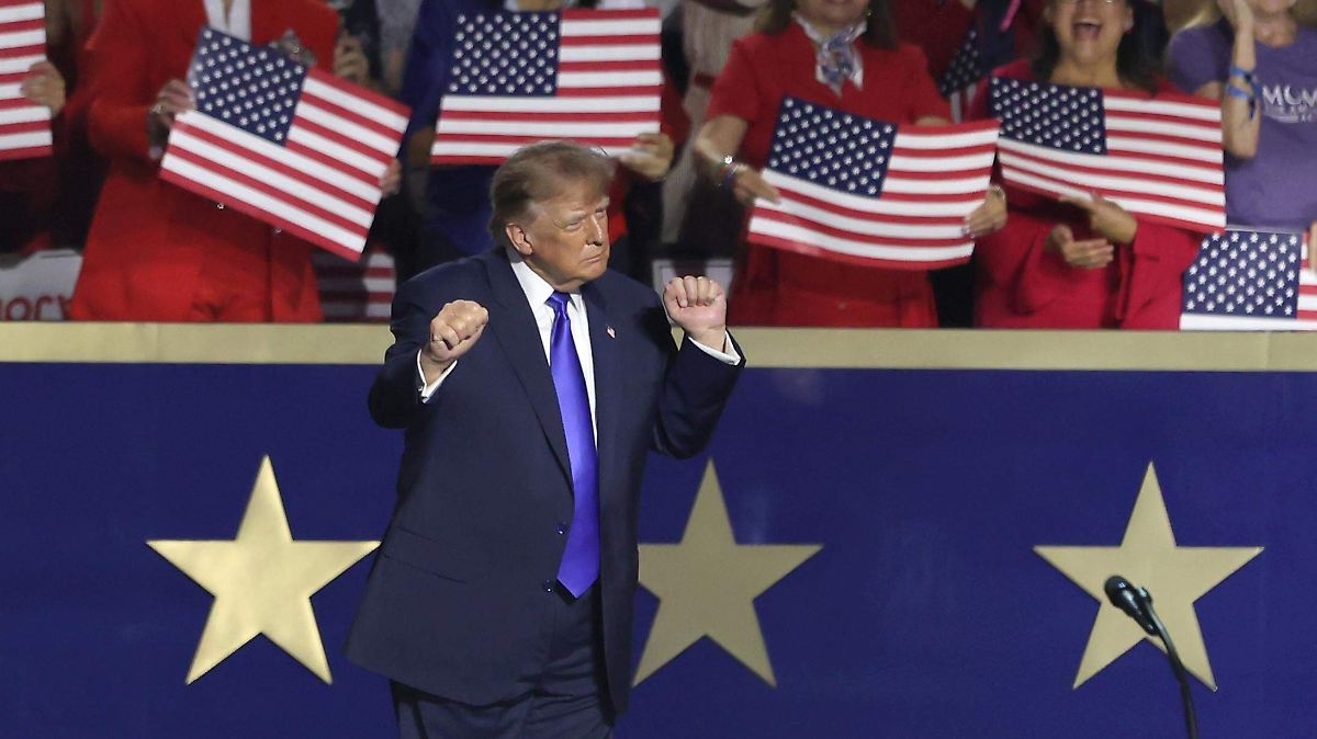 Donald Trump promete bono de cinco mil dólares a ciudadanos tras elecciones de medio término