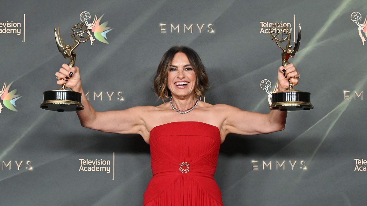 Premios Emmy 2026: Guía completa para seguir la ceremonia en vivo desde México