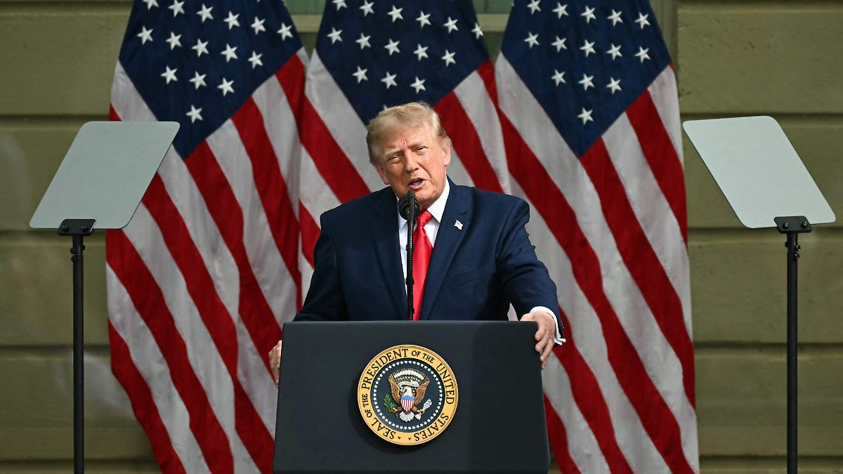 Trump reafirma interés en Groenlandia con enigmática publicación sobre el Ártico