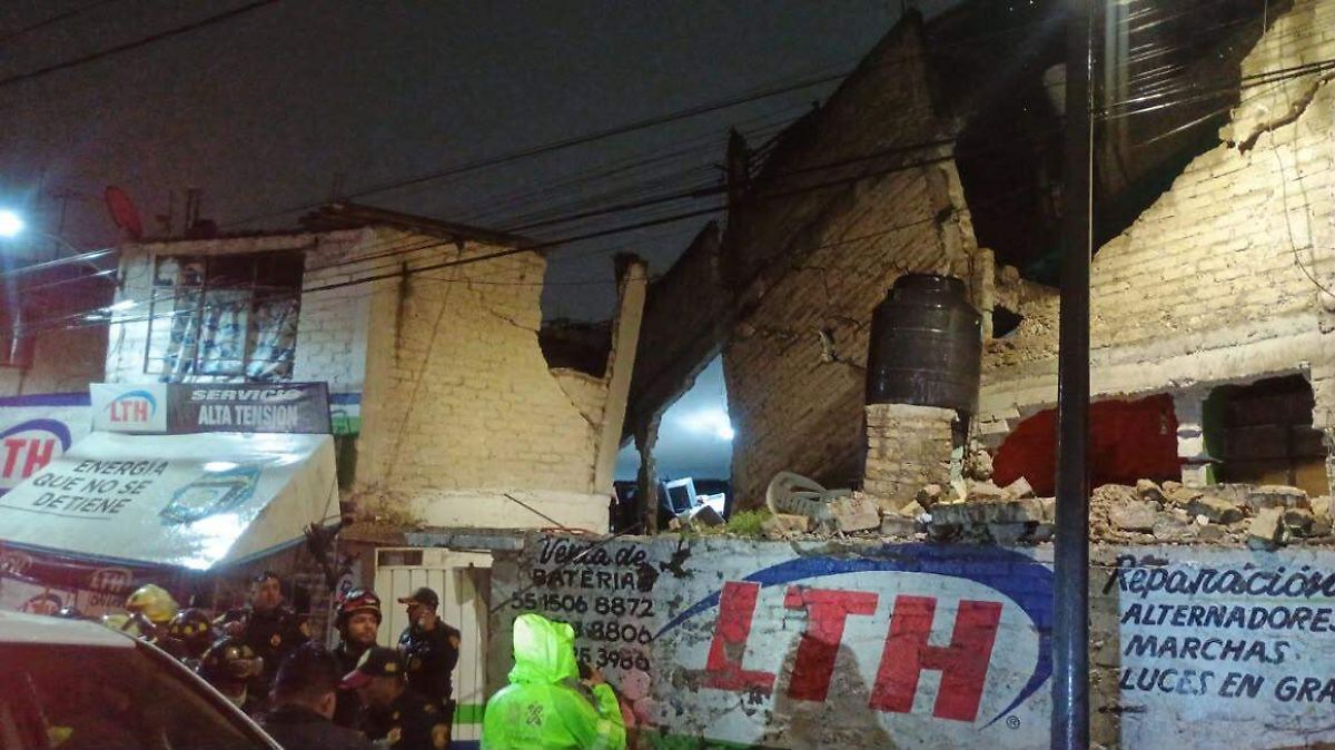 Explosión en local de comida en Álvaro Obregón deja un fallecido y 11 lesionados