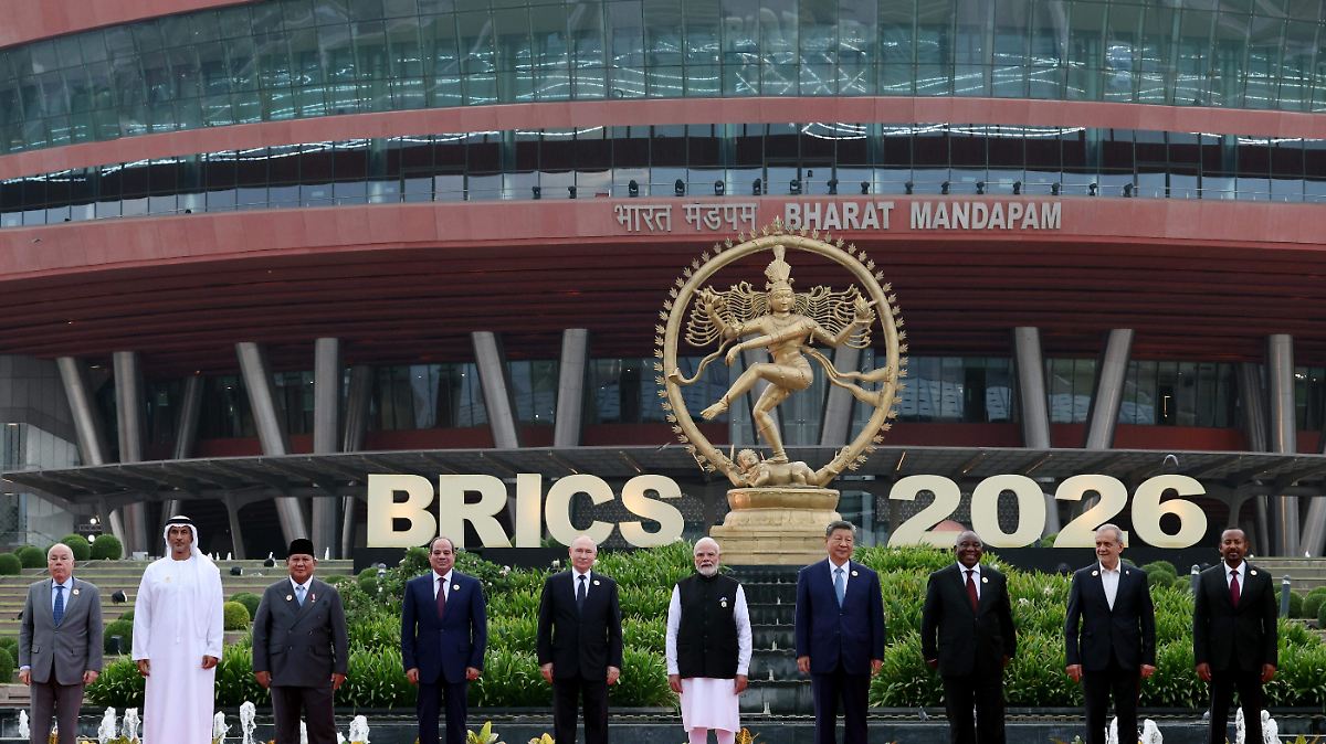 Bloque BRICS aboga por fortalecer el Nuevo Banco de Desarrollo y ampliar financiamiento en moneda local