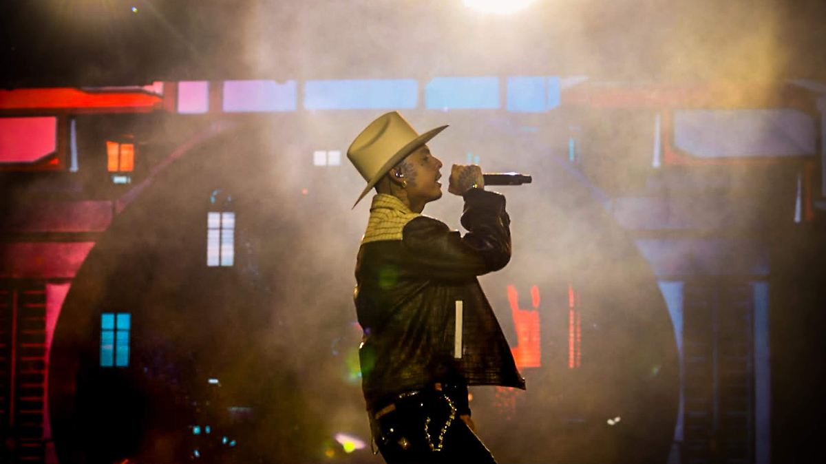 Natanael Cano inaugura su 'Vol. 1 Tour' con un espectacular concierto en el Estadio GNP