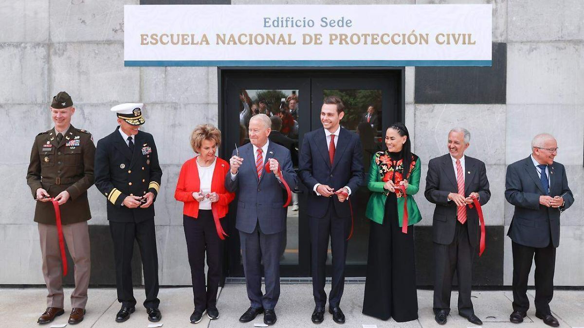 Ronald Johnson resalta la cultura de prevención y protección civil en México