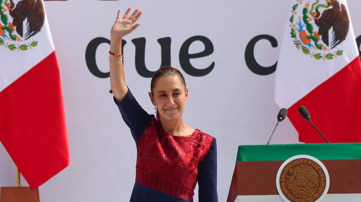 Claudia Sheinbaum concluirá gira de su segundo informe con asamblea en el Zócalo capitalino