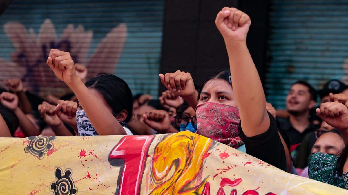 Padres de los 43 normalistas de Ayotzinapa convocan a jornada de movilización en CDMX