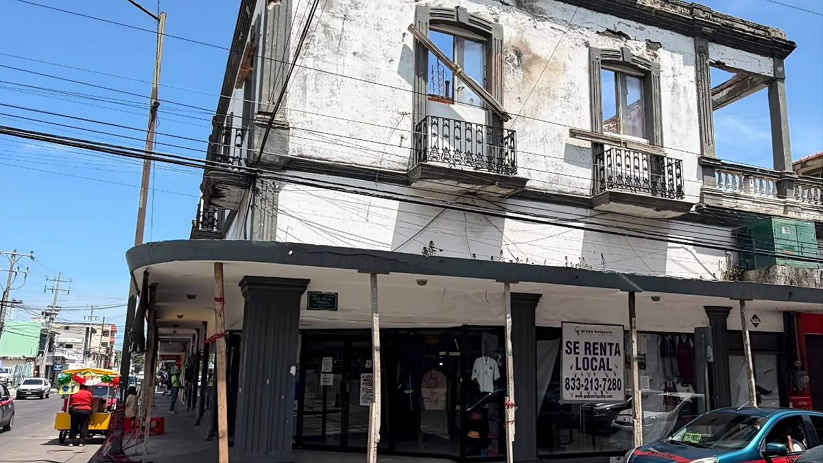 Advierten sobre riesgo de ocupar edificio clausurado en el Centro Histórico de Tampico