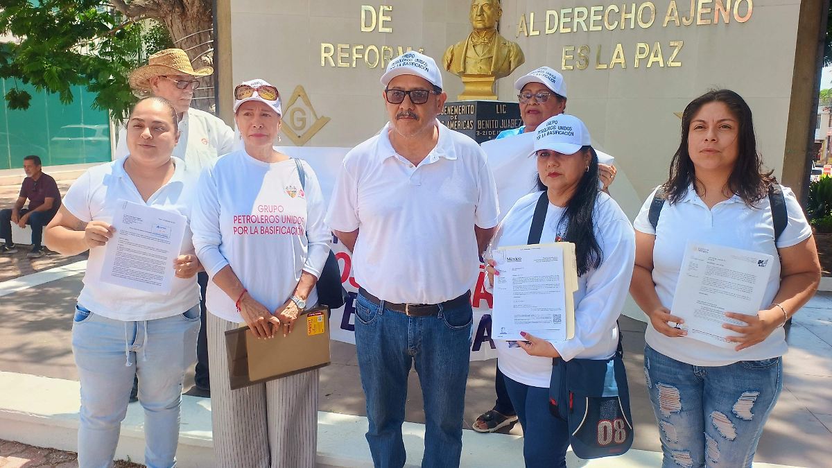 Trabajadores petroleros en Tampico exigen basificación tras tres décadas de espera