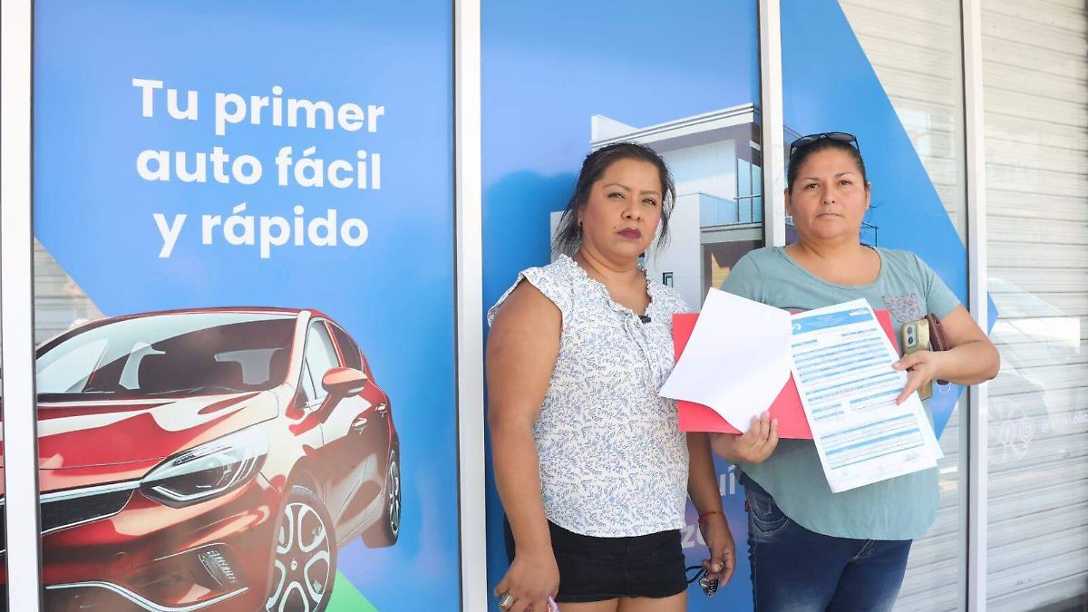 Denuncian presunto fraude en la compra de vehículos en Tampico; afectados exigen devolución de enganches