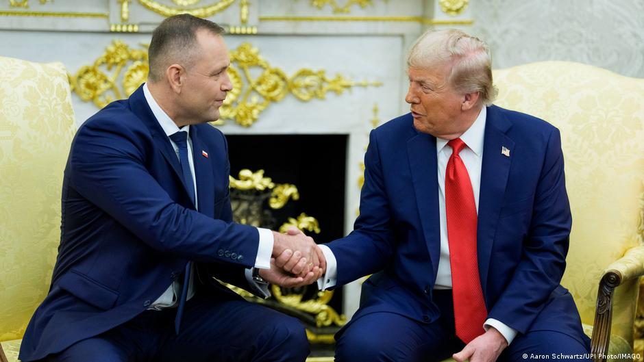 Trump anuncia progresos para establecer una base militar permanente en Polonia