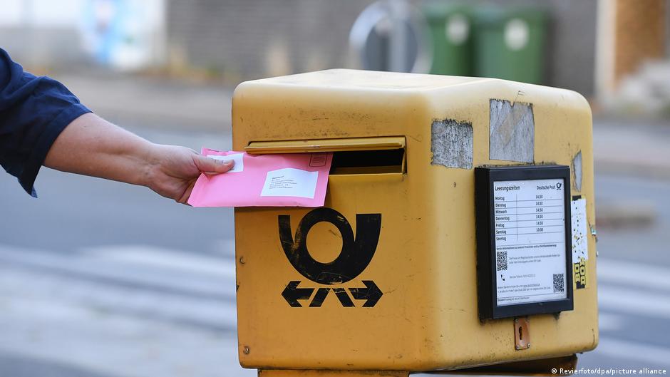 Desmienten denuncias de fraude en el voto por correo en Alemania