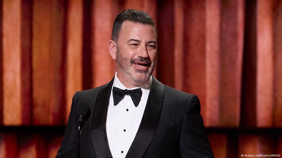 Jimmy Kimmel traslada entrevista política a YouTube ante presiones de la FCC