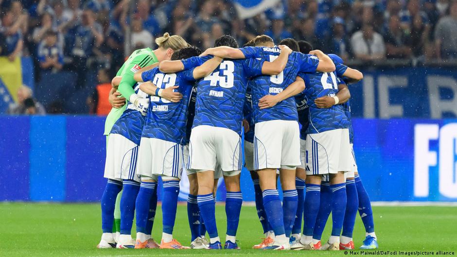 El Schalke 04 regresa a casa: un gigante histórico ante el desafío del Bayern Múnich