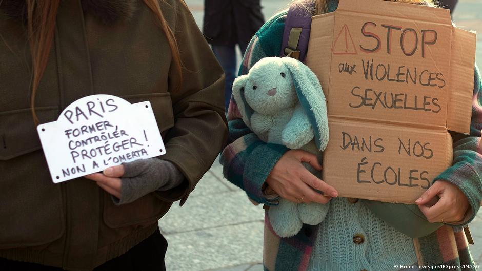 Denuncian a exalcaldes de París por presunta omisión ante abusos sexuales en escuelas