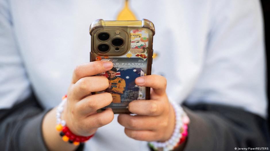 Depredadores digitales: El lucrativo mercado de los datos personales y la vigilancia tecnológica
