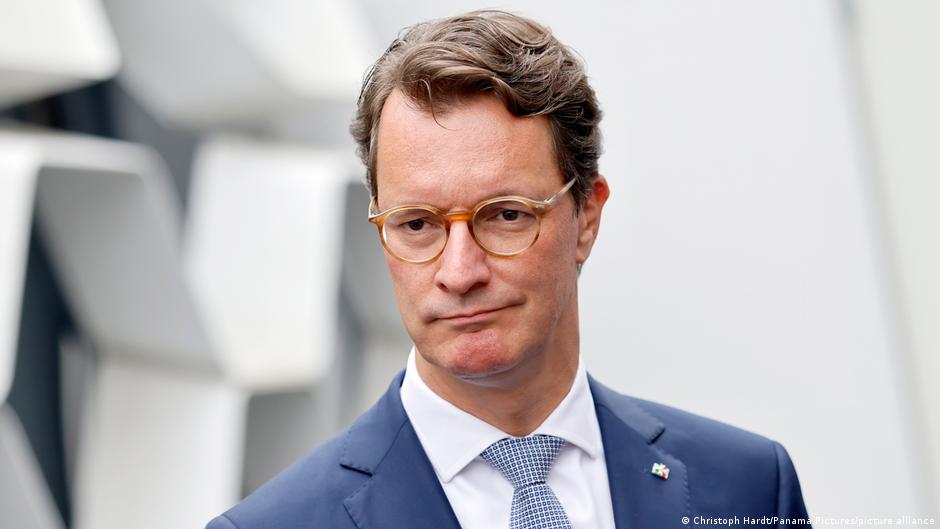 Líder de la CDU en Renania del Norte-Westfalia propone evaluar la prohibición de AfD en Alemania