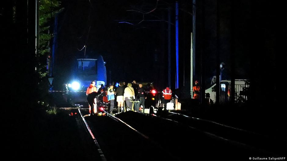 Descarrilamiento de tren regional en Francia deja 44 personas heridas