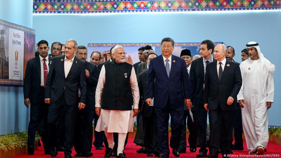 Cumbre BRICS 2026: Bloque adopta Declaración de Nueva Delhi y exige contención en Oriente Medio