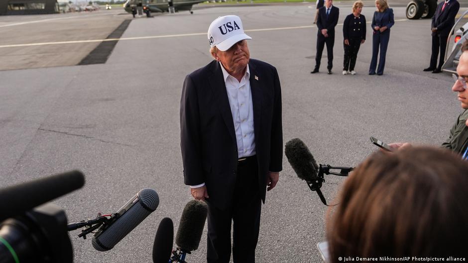 Trump arremete contra líderes tecnológicos por frenar el desarrollo de la IA