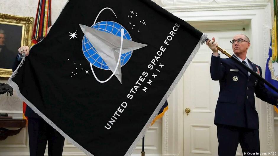 EE. UU. admite por primera vez el despliegue de armas de control espacial en órbita