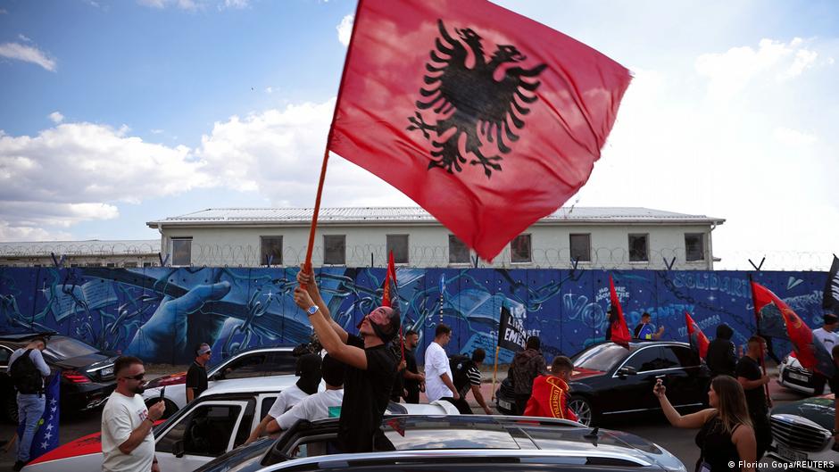 Condena histórica: Tribunal de La Haya sentencia al expresidente de Kosovo Hashim Thaci por crímenes de guerra