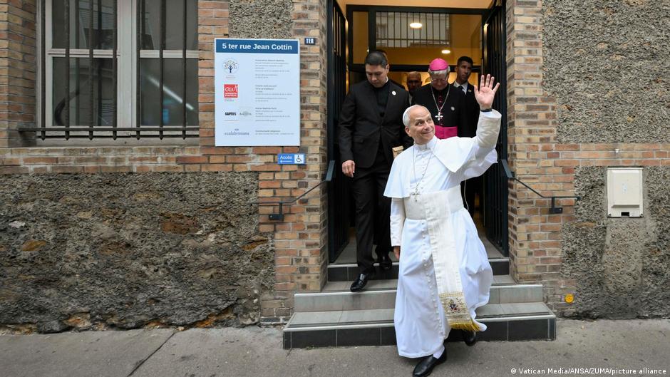 Papa León XIV aboga por la dignidad migrante en su visita a París