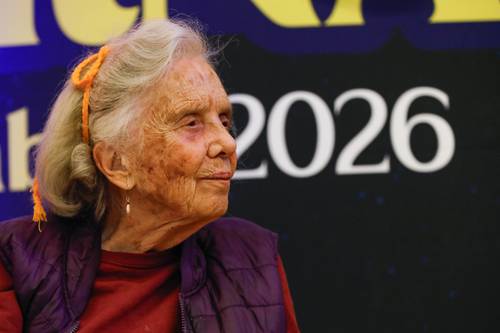 La Gran Venta Nocturna del FCE celebra 92 años con alta afluencia de lectores