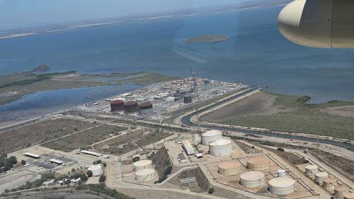 Habitantes de Topolobampo exigen a Sheinbaum frenar megaplanta de amoniaco